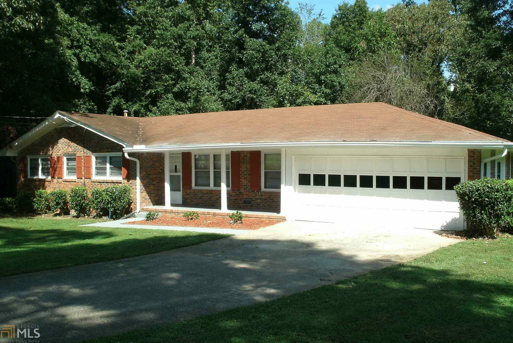 Property Photo: 3930 Artist View GA 30034