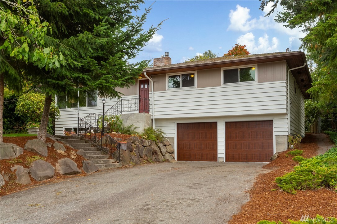 Property Photo: 22701 98th Ave W WA 98020