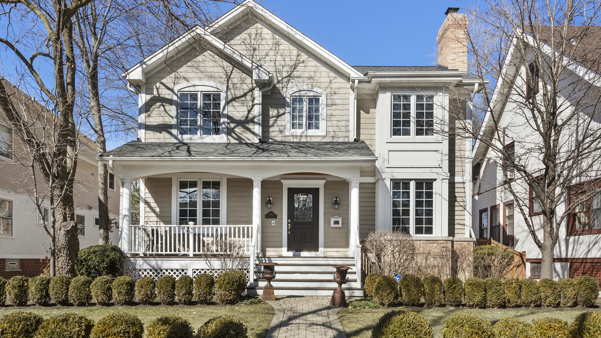 Property Photo: 1014 Greenleaf Avenue IL 60091