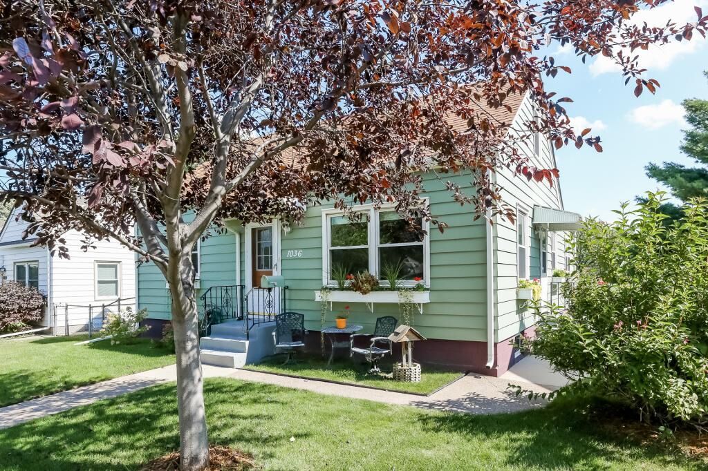 Property Photo: 1036 Dale Street N MN 55117