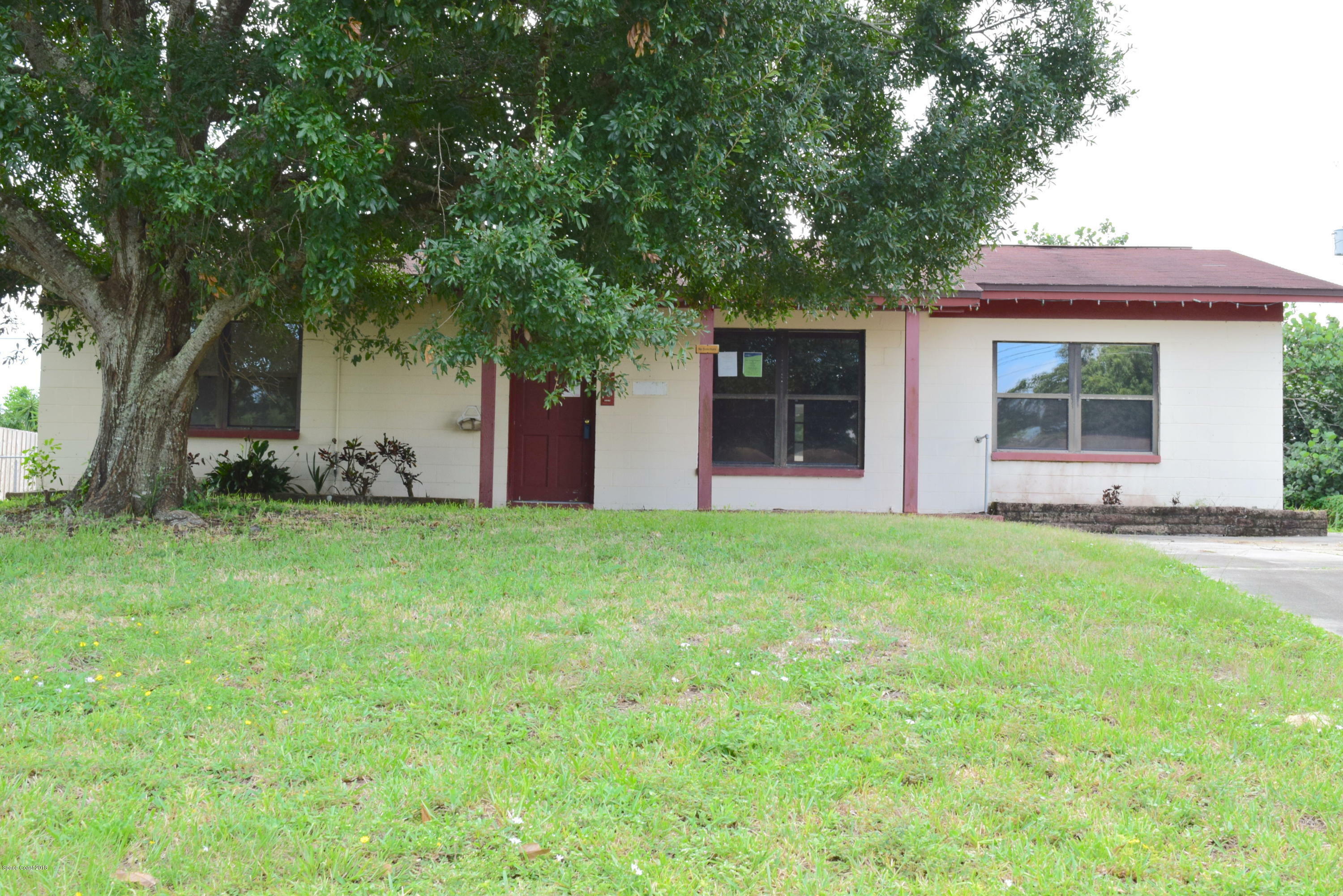 Property Photo:  675 Laurie Street  FL 32935 