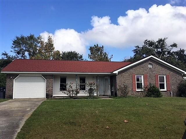 Property Photo:  102 Tomahawk Dr  SC 29486 