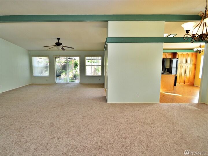 Property Photo:  14717 121st St E  WA 98374 