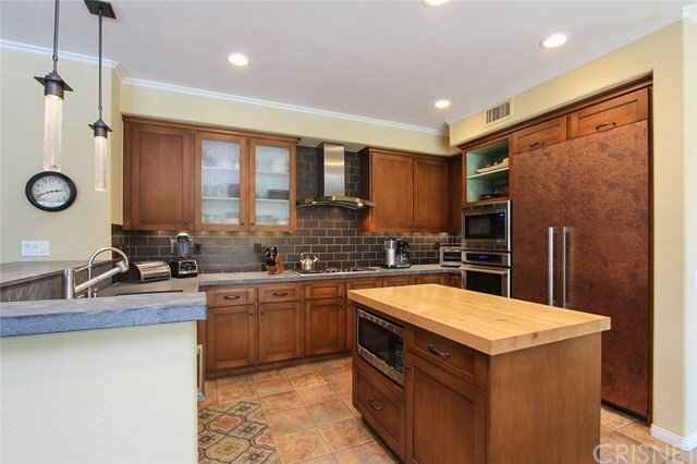 Property Photo: 3902 Coral Place CA 91302