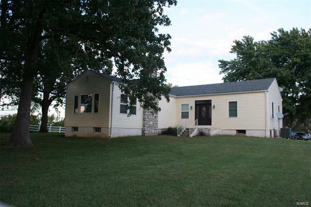 Property Photo:  12407 Red Lantern Lane   63020 