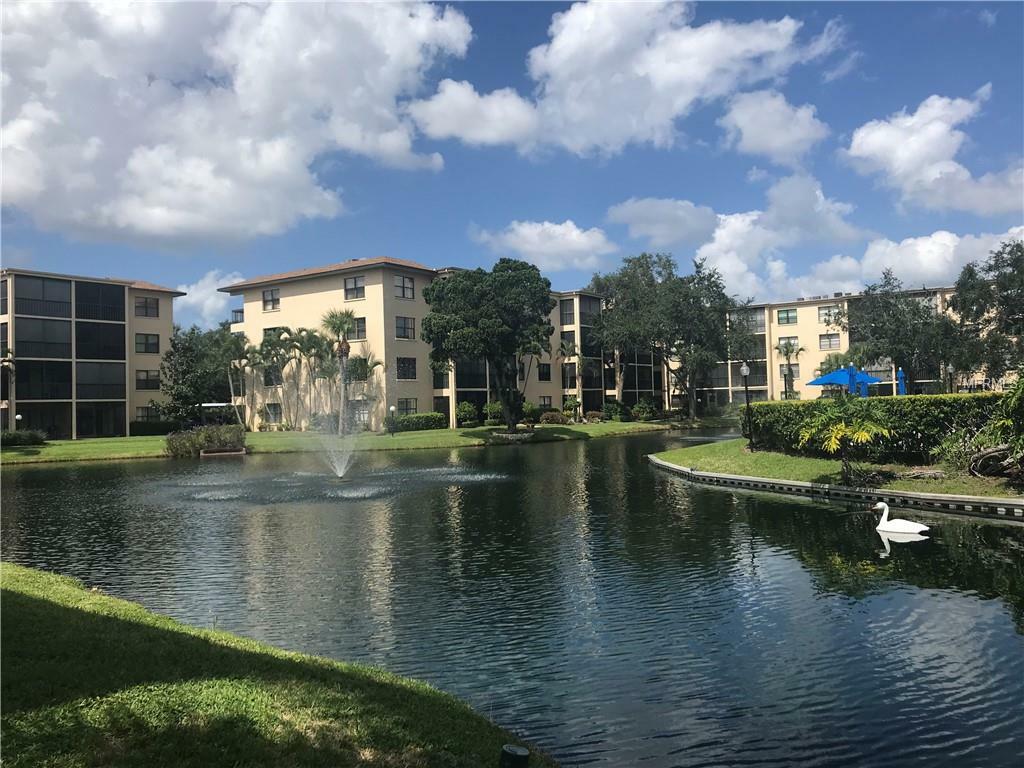 Property Photo: 635 W 30th Avenue F408 FL 34205