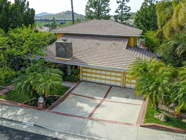 Property Photo:  11755 Thunderbird Avenue  CA 91326 