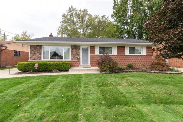 Property Photo: 8515 Gilman Street MI 48185