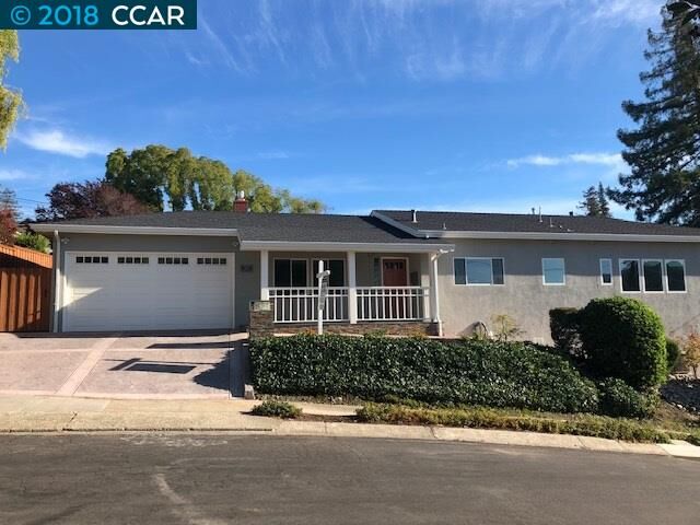 Property Photo: 1010 Andrews Dr CA 94553