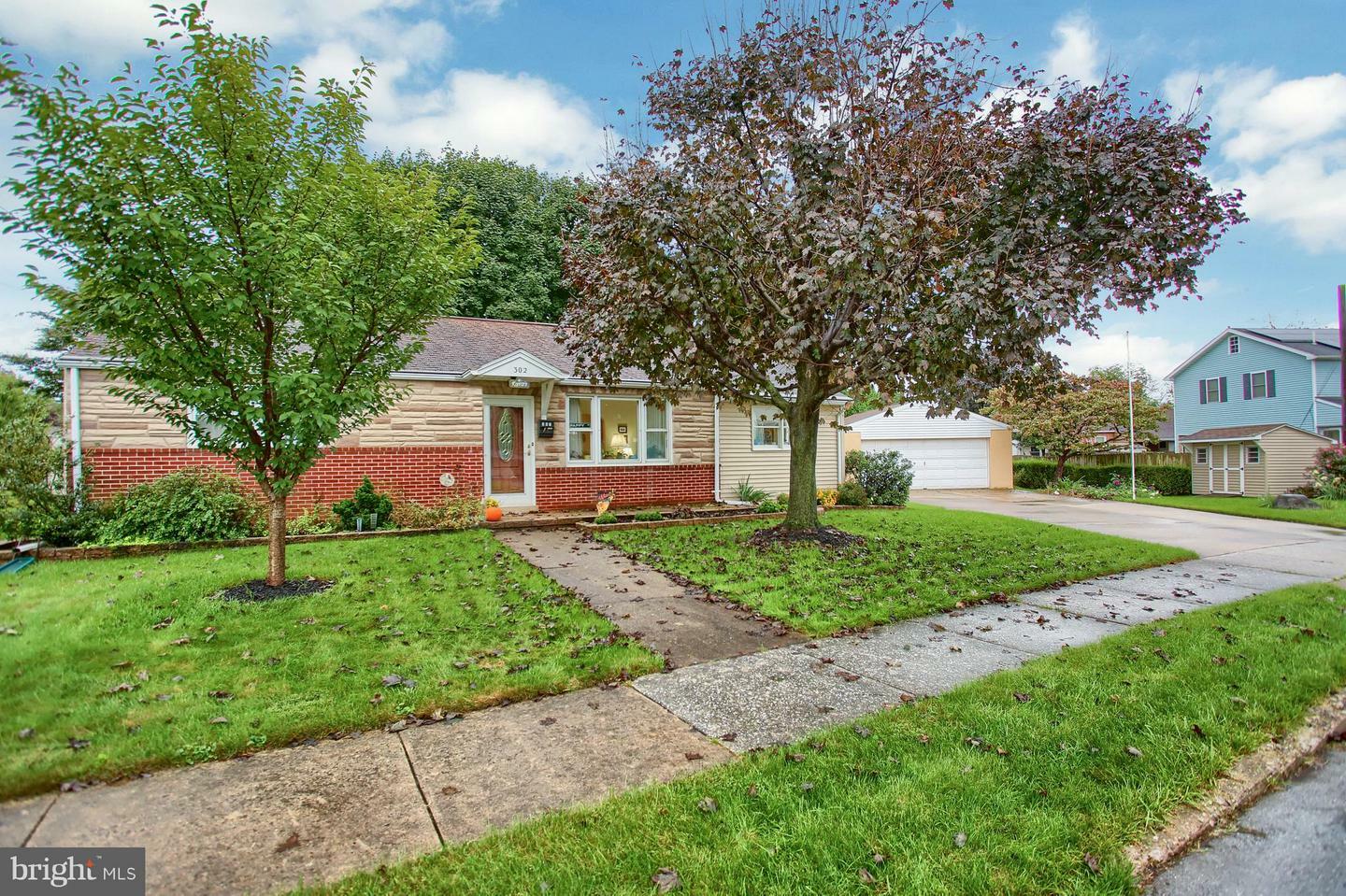 Property Photo:  302 E Portland Street  PA 17055 