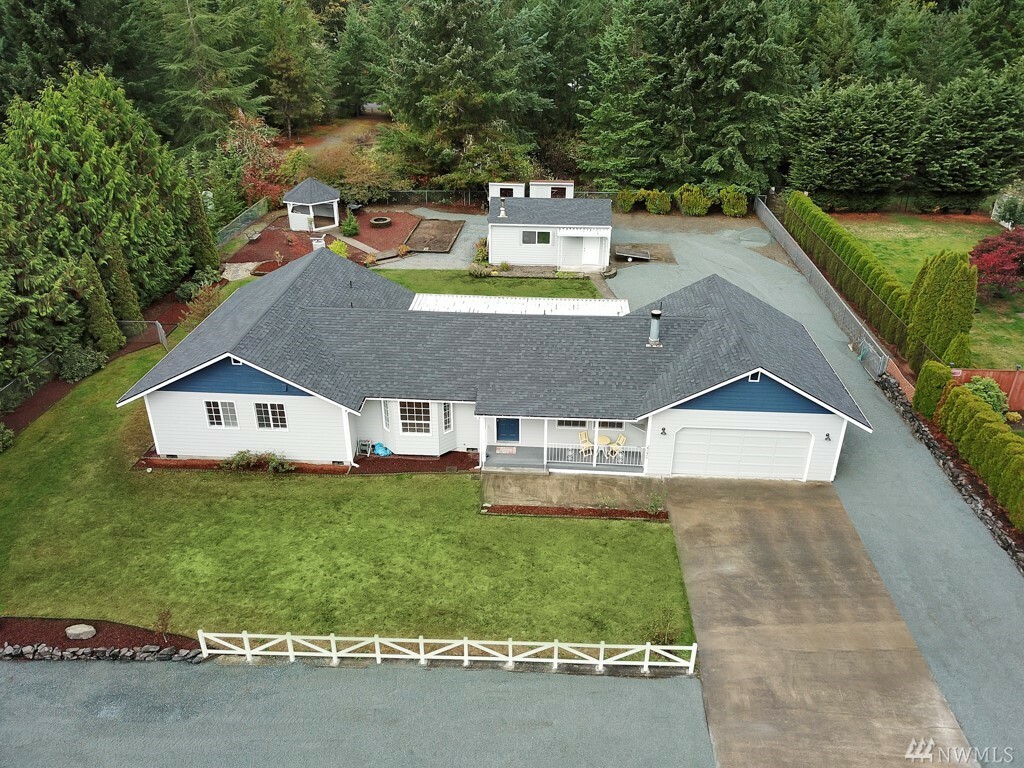 Property Photo: 25220 67th Ave E WA 98338