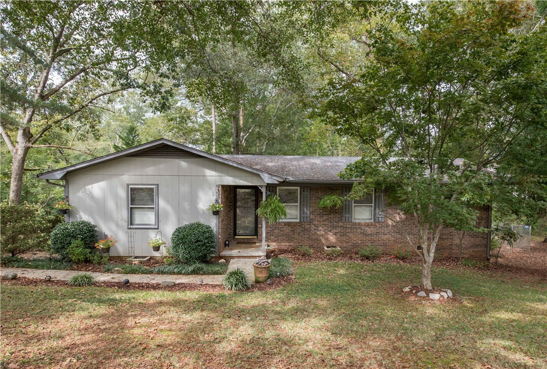 Property Photo:  164 Cedar Creek Circle  SC 29630 