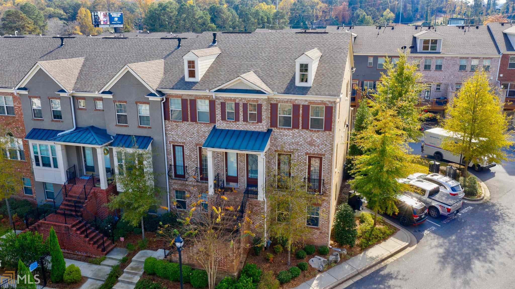 Property Photo: 302 Alderwood Ln GA 30328