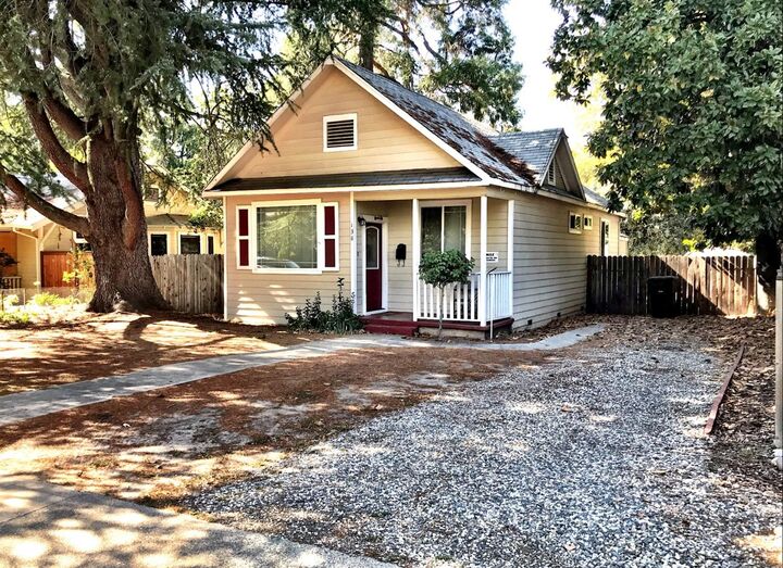 138 South Lincoln Street  Roseville CA 95678 photo