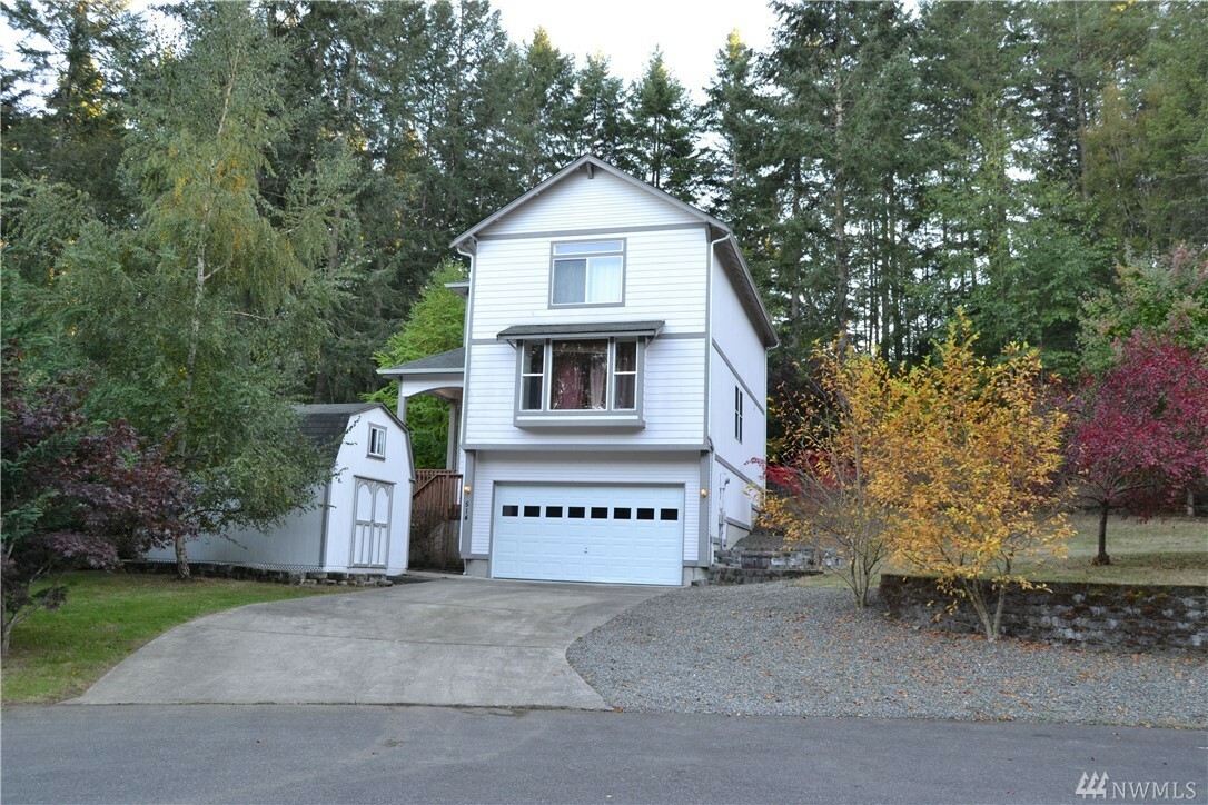 Property Photo:  514 SW Hipkins Ct  WA 98367 