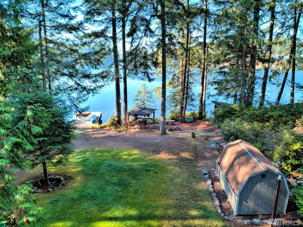 Property Photo:  640 E Phillips Lake Loop Rd  WA 98584 