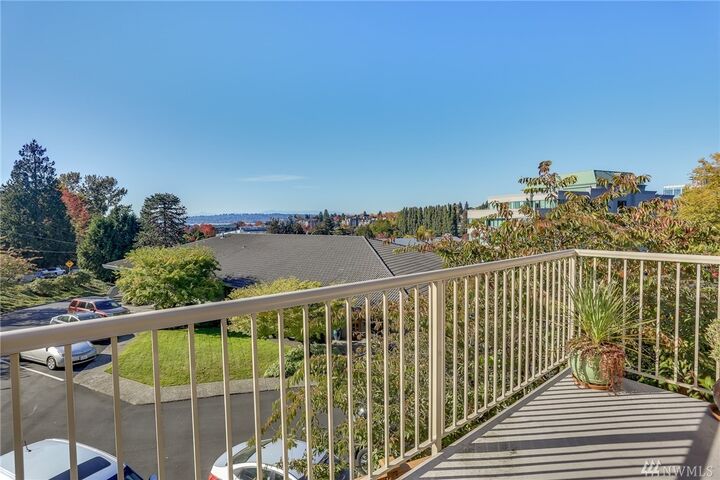 Property Photo: 500 Kirkland Ave A3 WA 98033