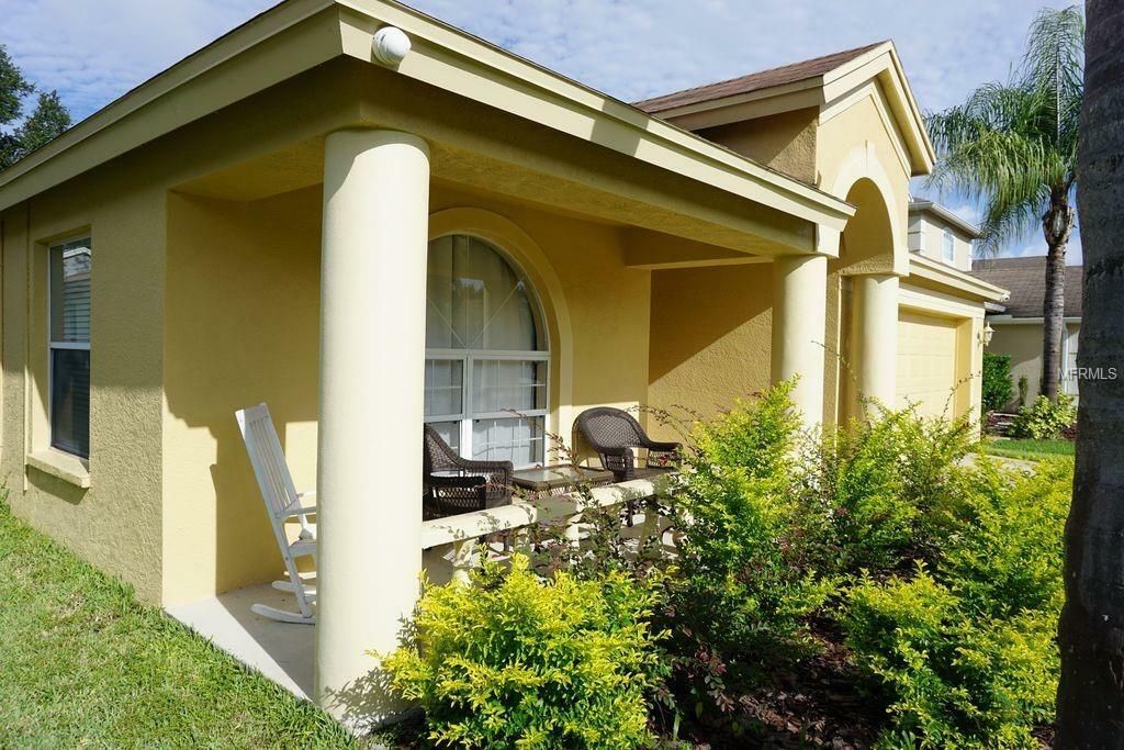 Property Photo: 2613 Rosehaven Drive FL 33544