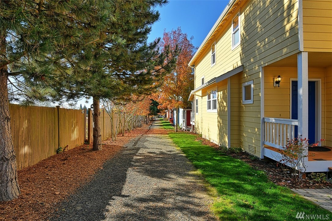 Property Photo:  7802 Port Susan Place 21  WA 98292 