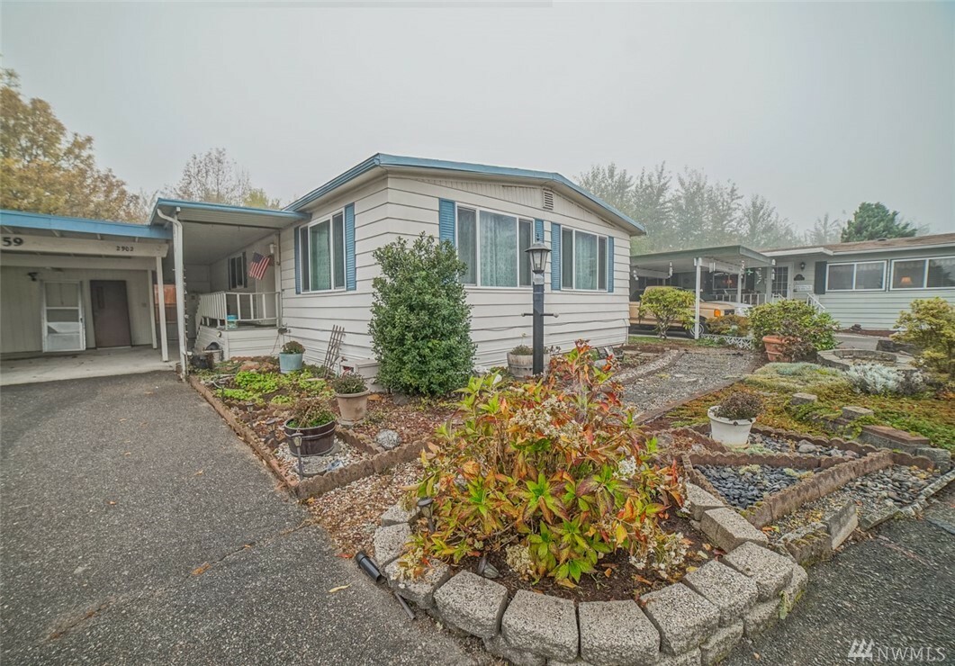Property Photo: 2902 34th Av Ct E WA 98443