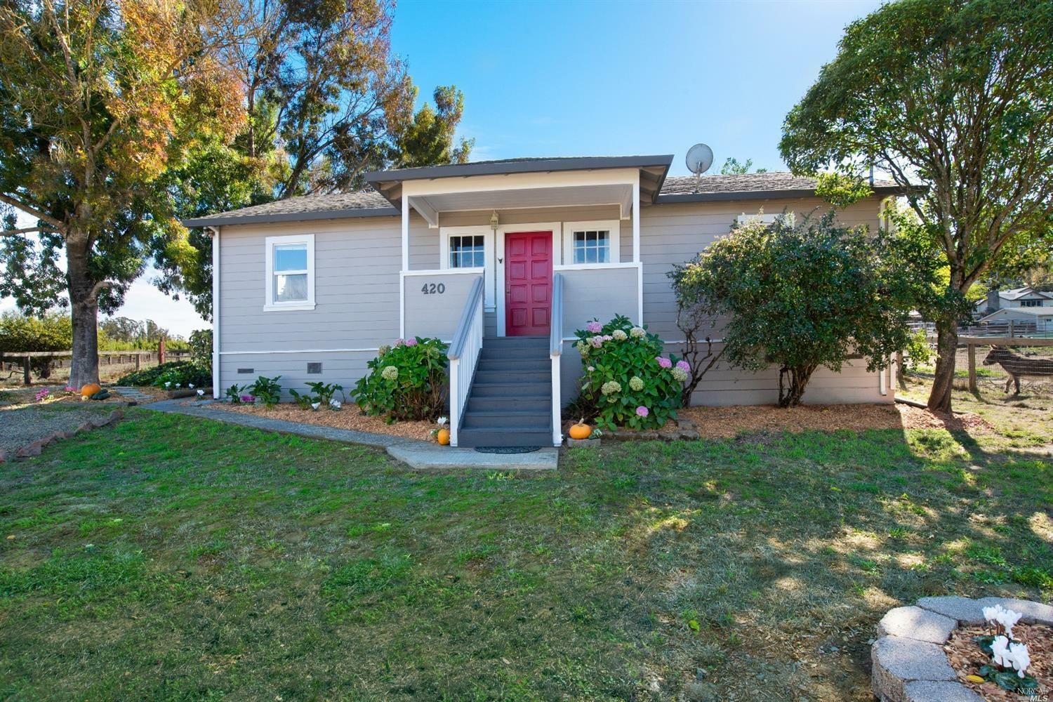 Property Photo:  420 W Railroad Avenue  CA 94931 