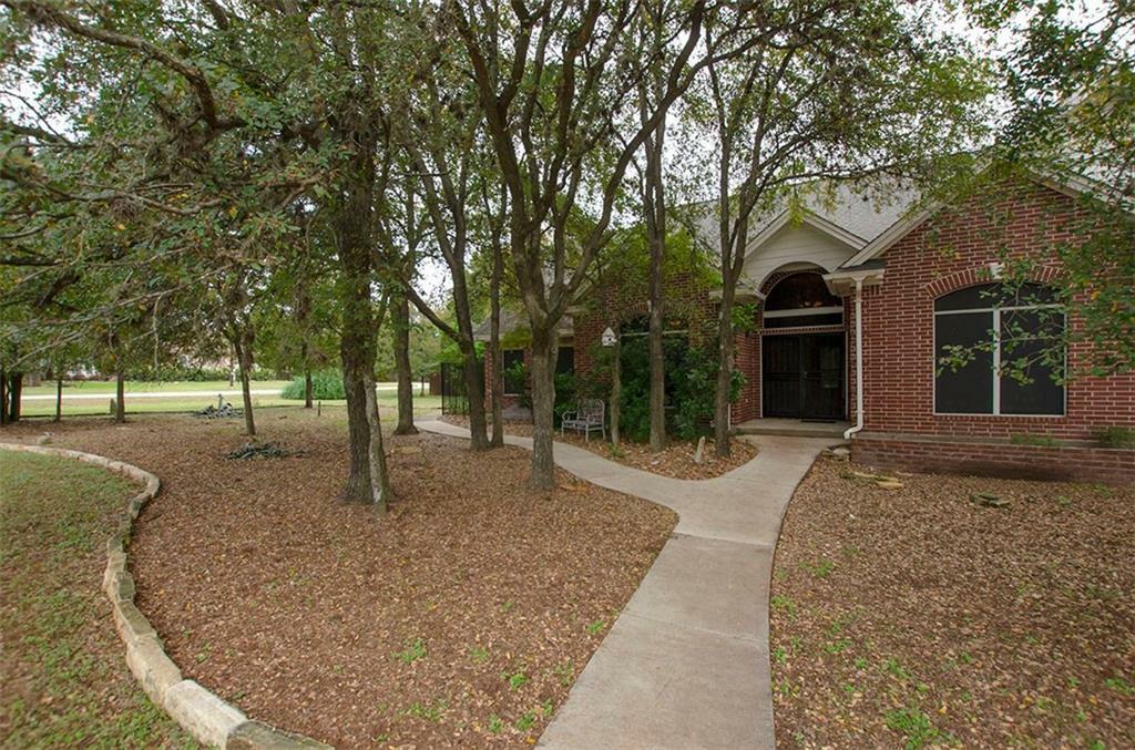 Property Photo: 910 Stagecoach Trail TX 78666