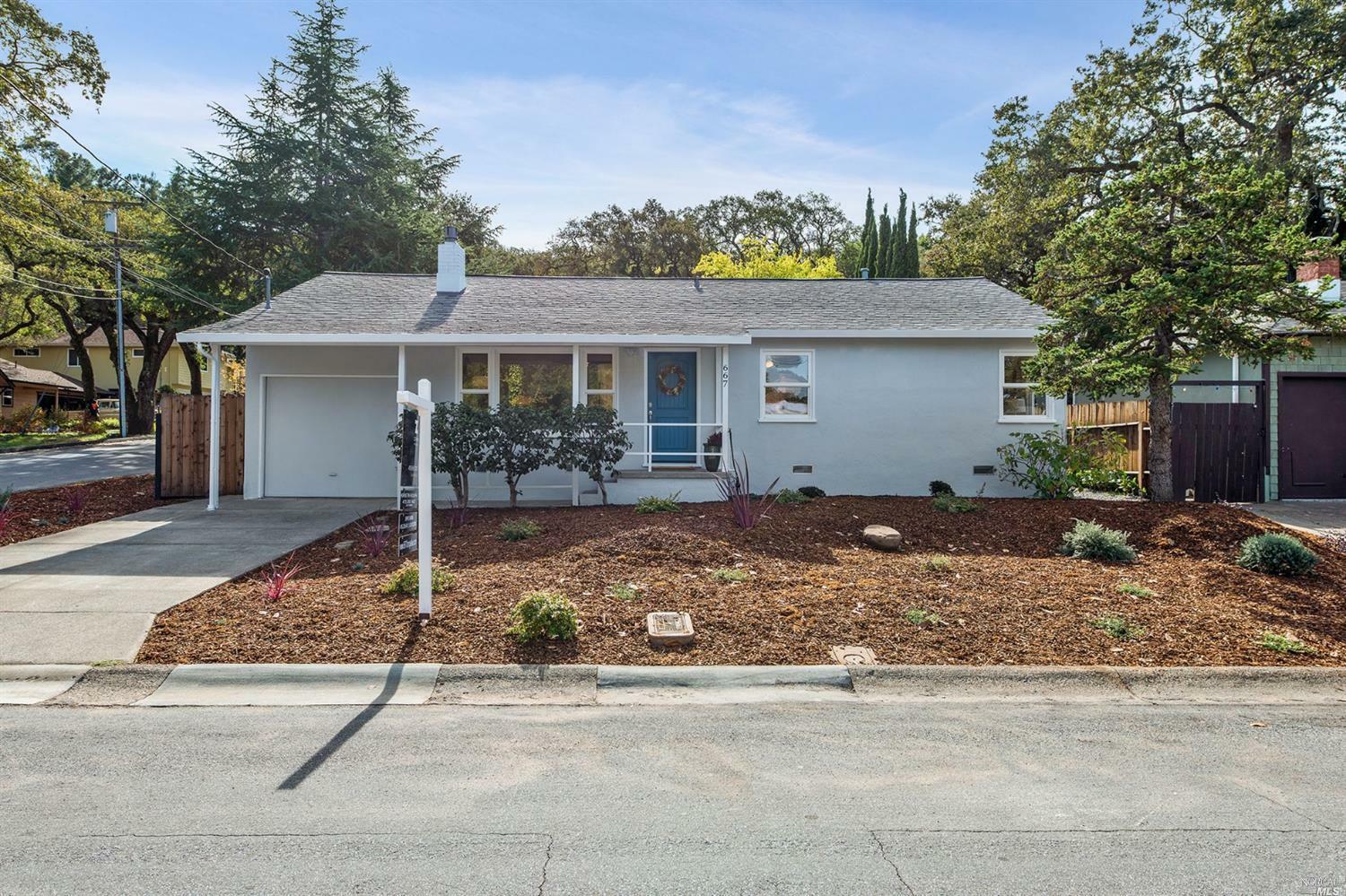 Property Photo:  667 Orange Avenue  CA 94945 