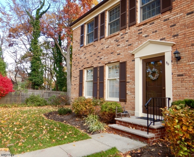 Property Photo:  30 Cowperthwaite Sq  NJ 07090 