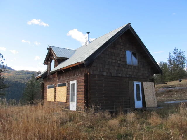 Property Photo:  62 Triple Creek Rd  WA 99141 