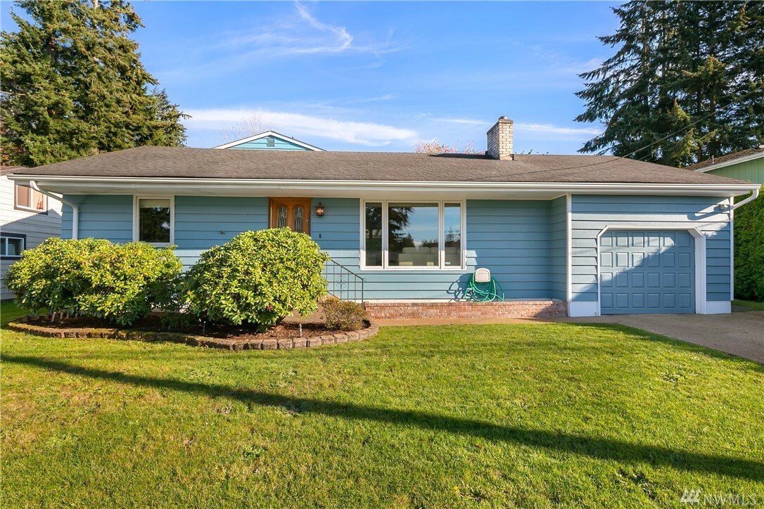 Property Photo: 4919 Dogwood Dr WA 98203