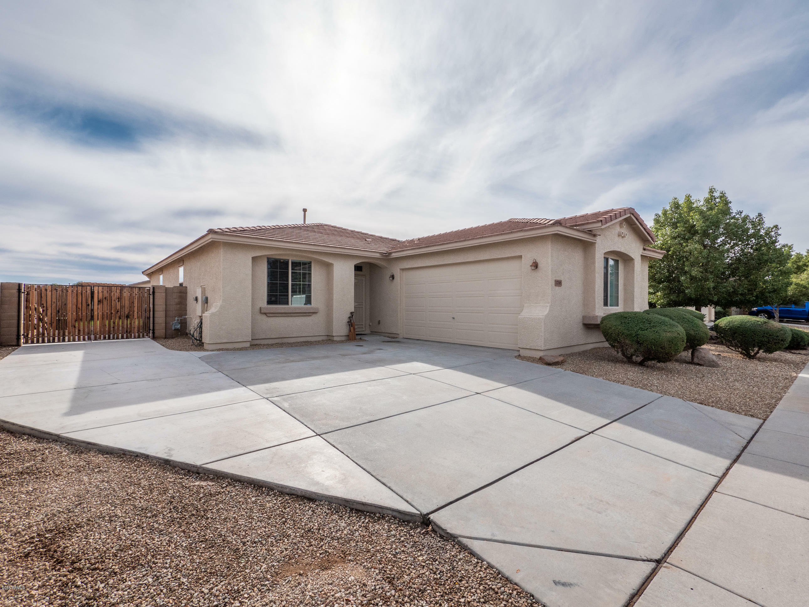 Property Photo:  17305 W Pinnacle Vista Drive  AZ 85387 