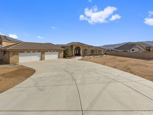 Property Photo:  10409 Choiceana Avenue  CA 92345 