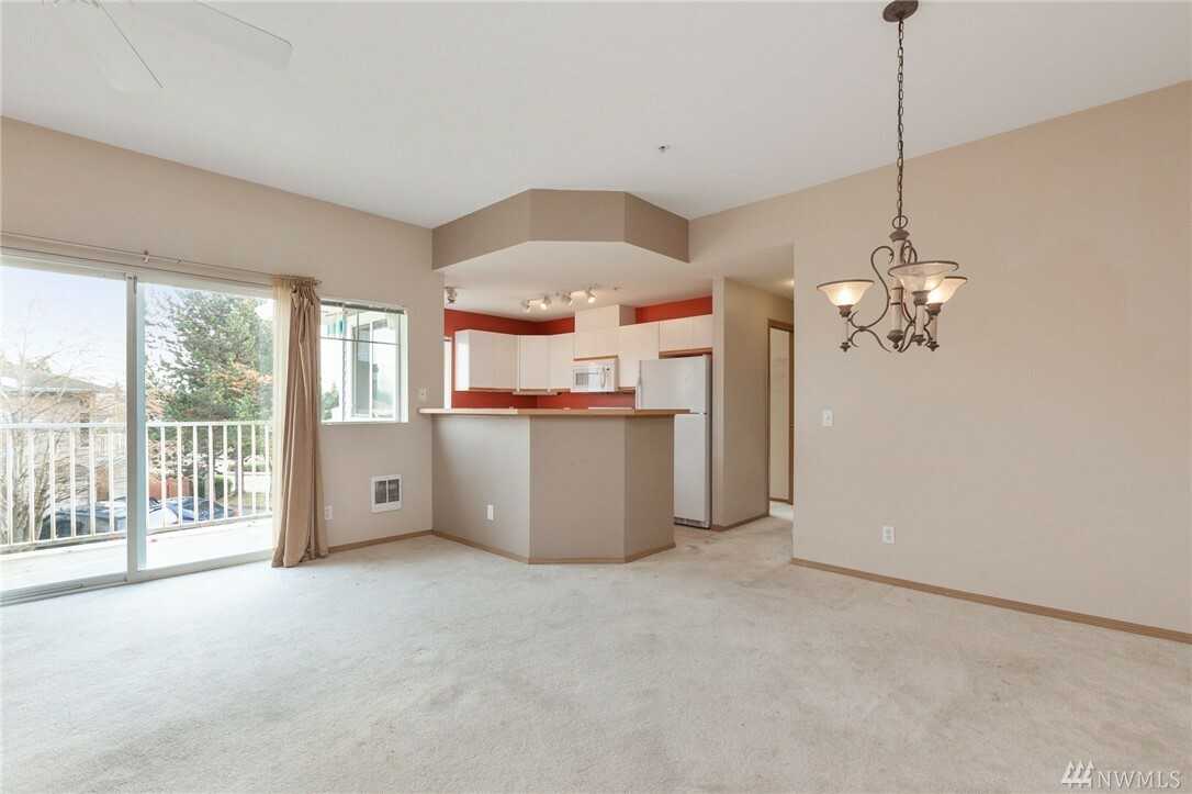 Property Photo:  21917 42nd Ave S 202  WA 98032 