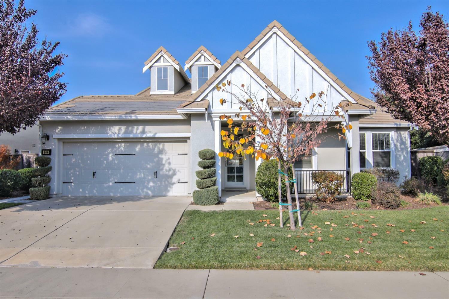 Property Photo: 100 Haywood Court CA 95747