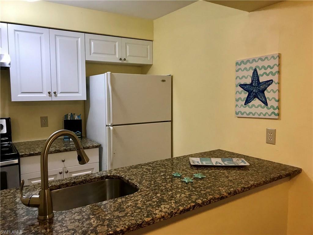 Property Photo:  9350 Lennex Lane 807  FL 33919 