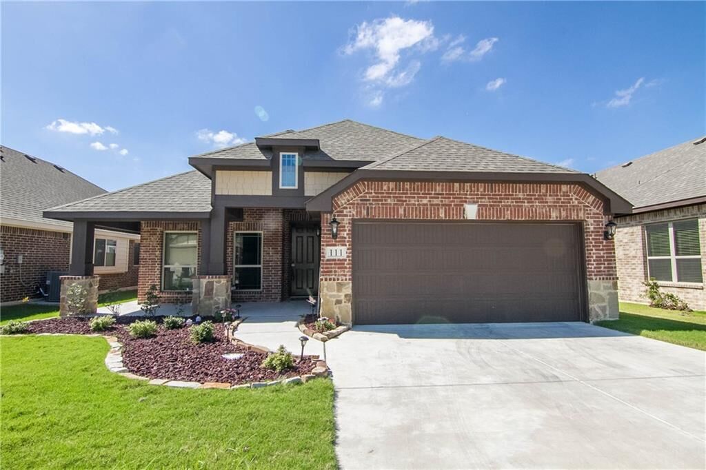 Property Photo:  111 Gateway Drive  TX 76009 
