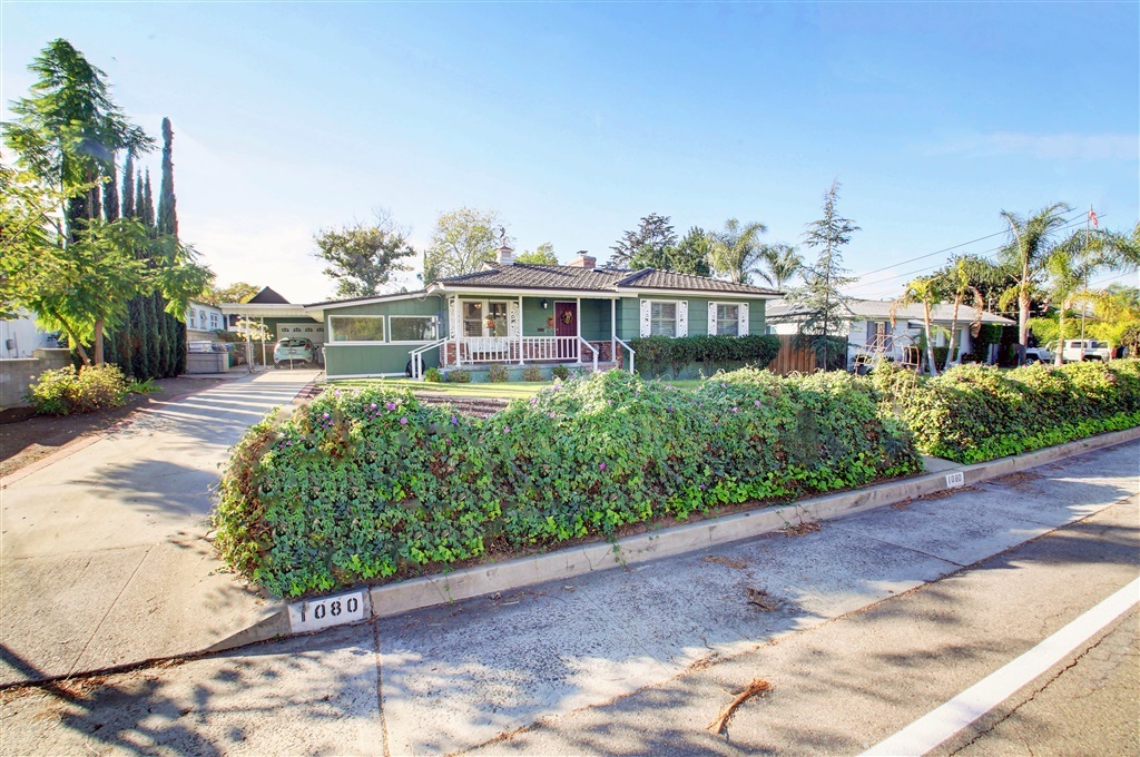 Property Photo:  1080 Lemon Ave  CA 92020 