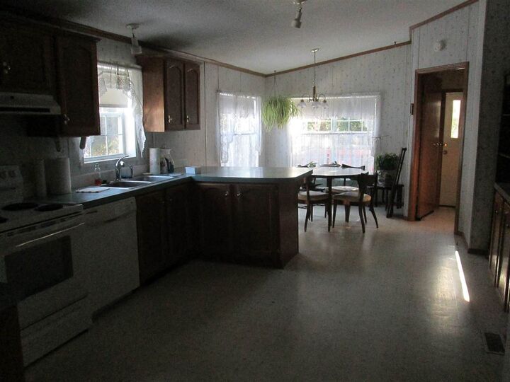 Property Photo: 5 Leanne Drive NH 03303