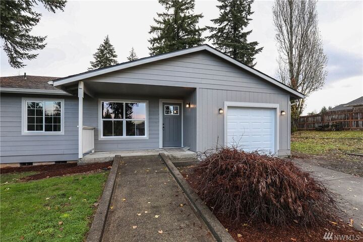 Property Photo: 326 Cedar Ct WA 98596