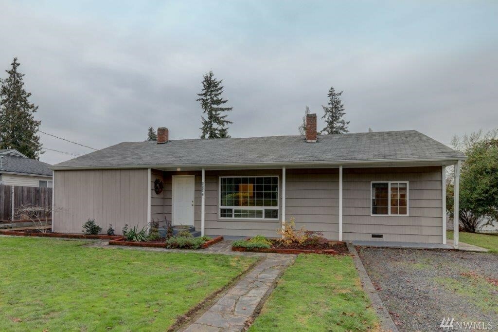 Property Photo: 6542 Lakewood Blvd SW WA 98499