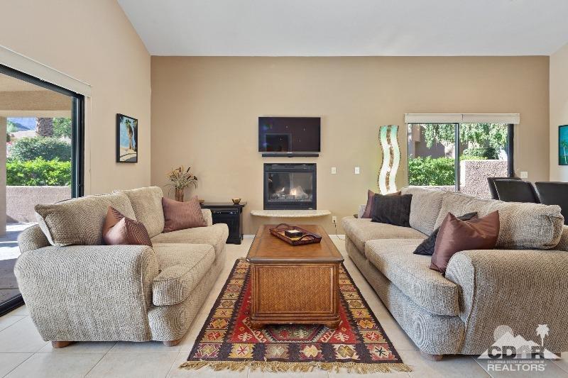 Property Photo: 73471 Irontree Dr Drive CA 92260