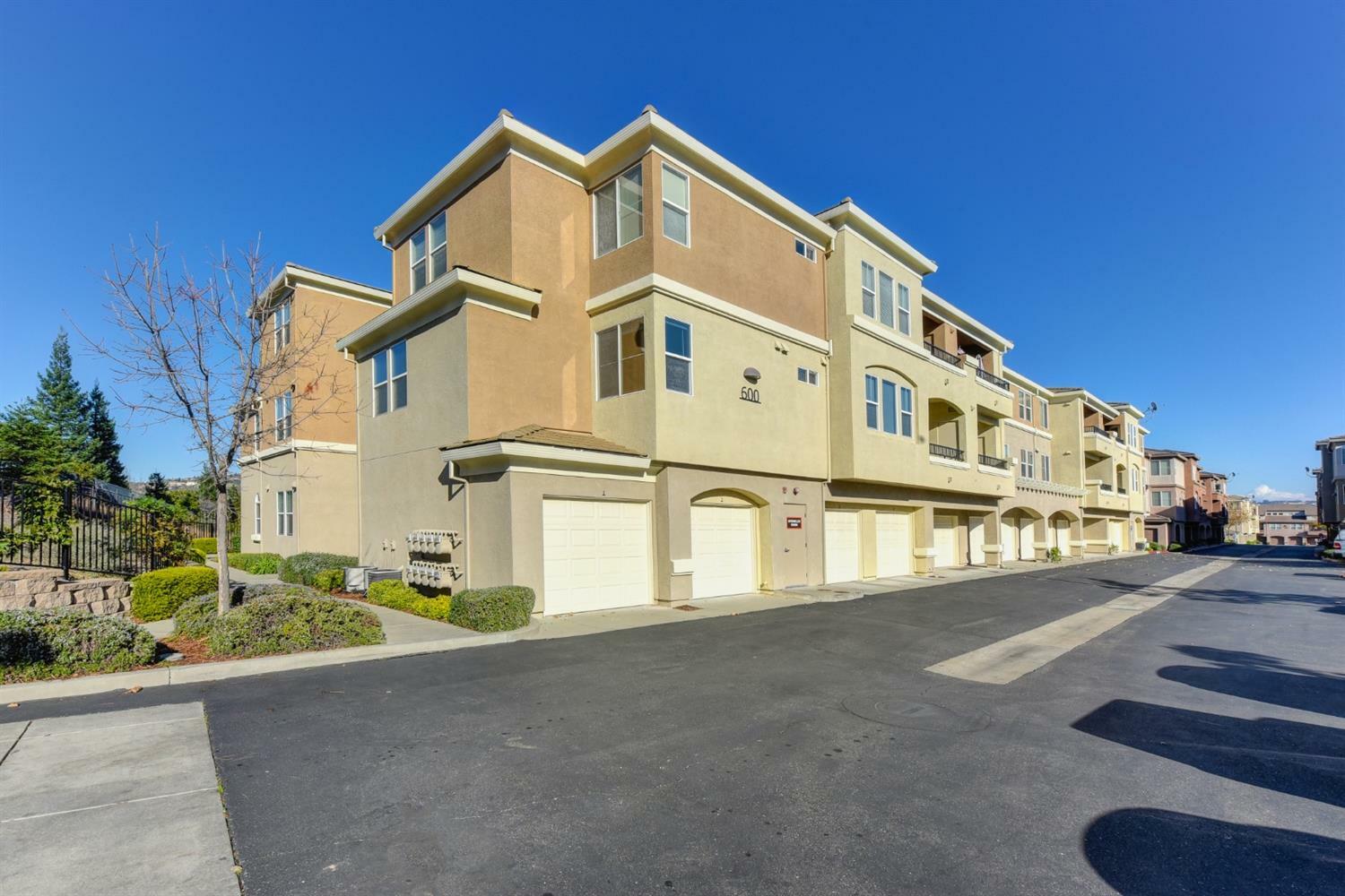 Property Photo:  600 Moon Circle 622  CA 95630 