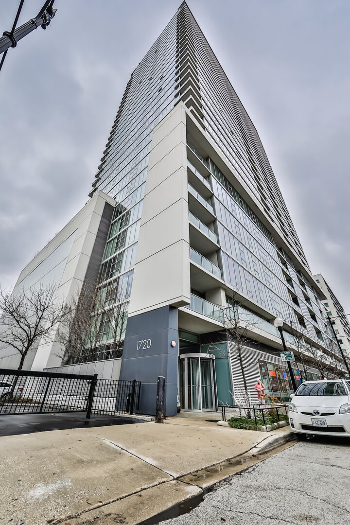 Property Photo: 1720 South Michigan Avenue 2210 IL 60616