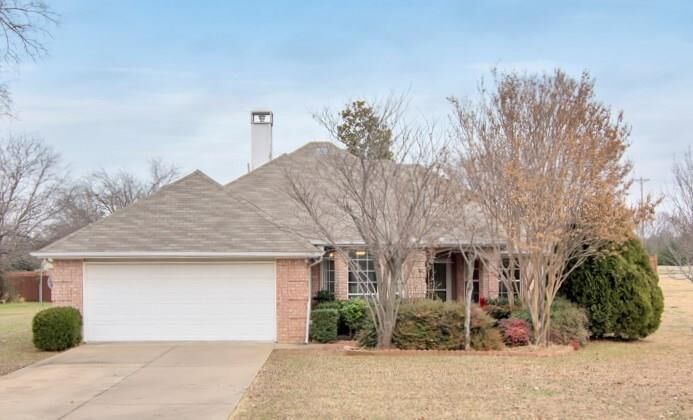 Property Photo:  201 Goodson Way  TX 76207 