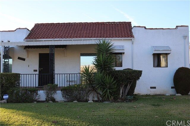 Property Photo:  1299 S Sycamore Avenue  CA 90019