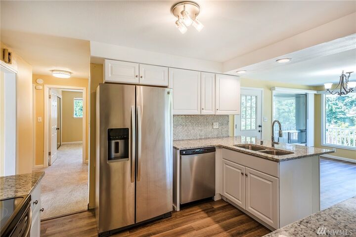 Property Photo: 31743 8th Ave S WA 98003