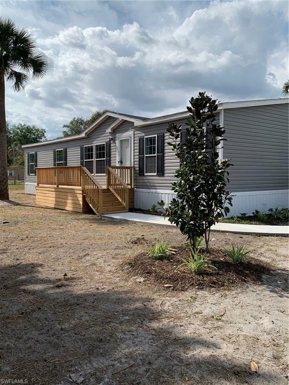 Property Photo:  7581 Morgan Jones Drive W  FL 33917 