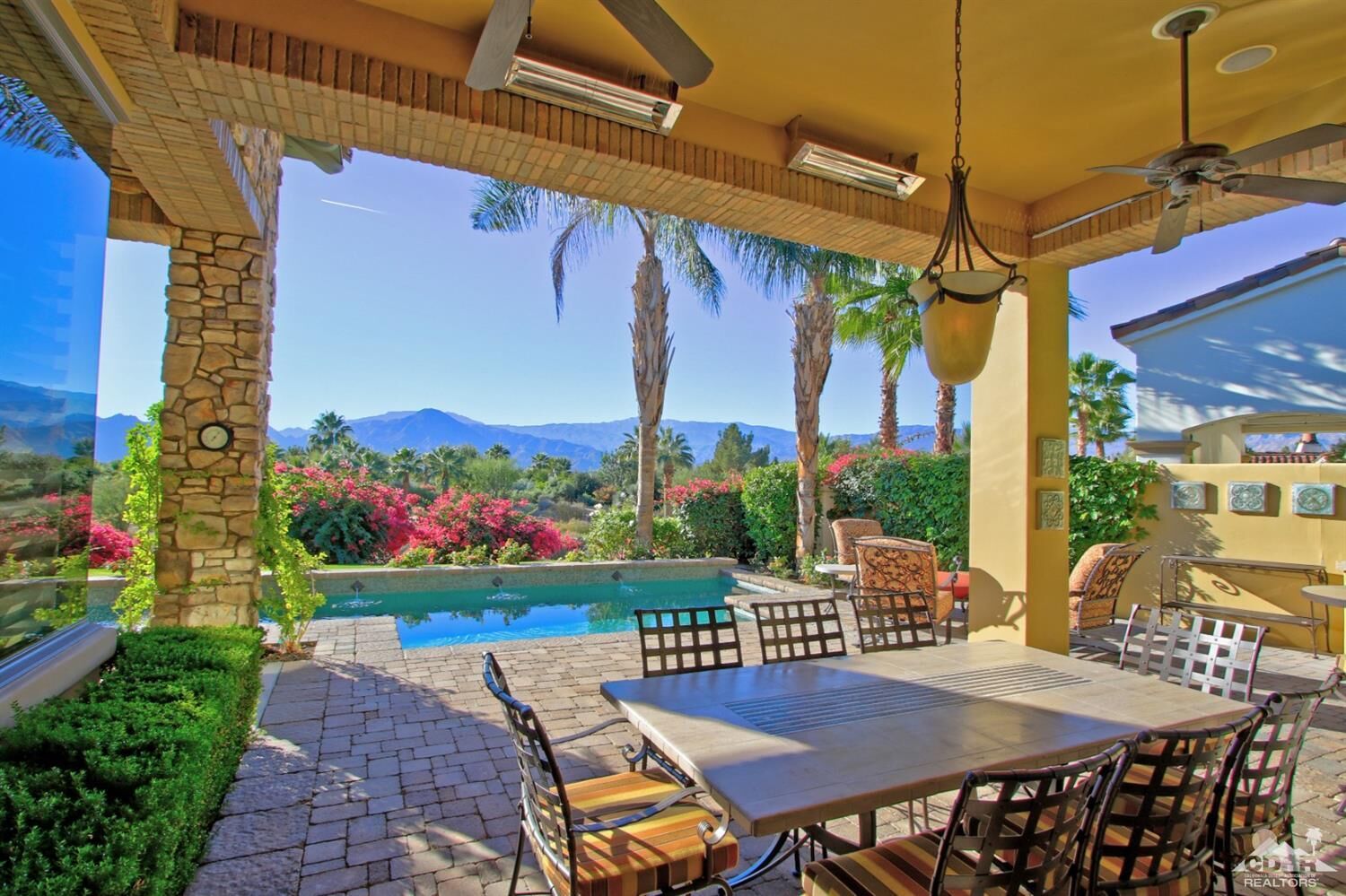 Property Photo:  76101 Via Saturnia  CA 92210 