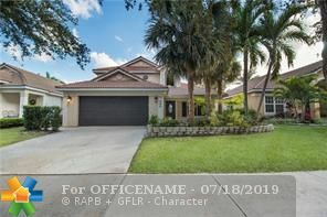 Property Photo: 1040 Delray Lakes Drive FL 33444