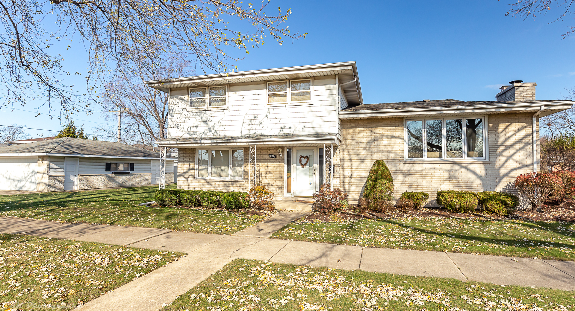 Property Photo:  10828 South Kolmar Avenue  IL 60453 